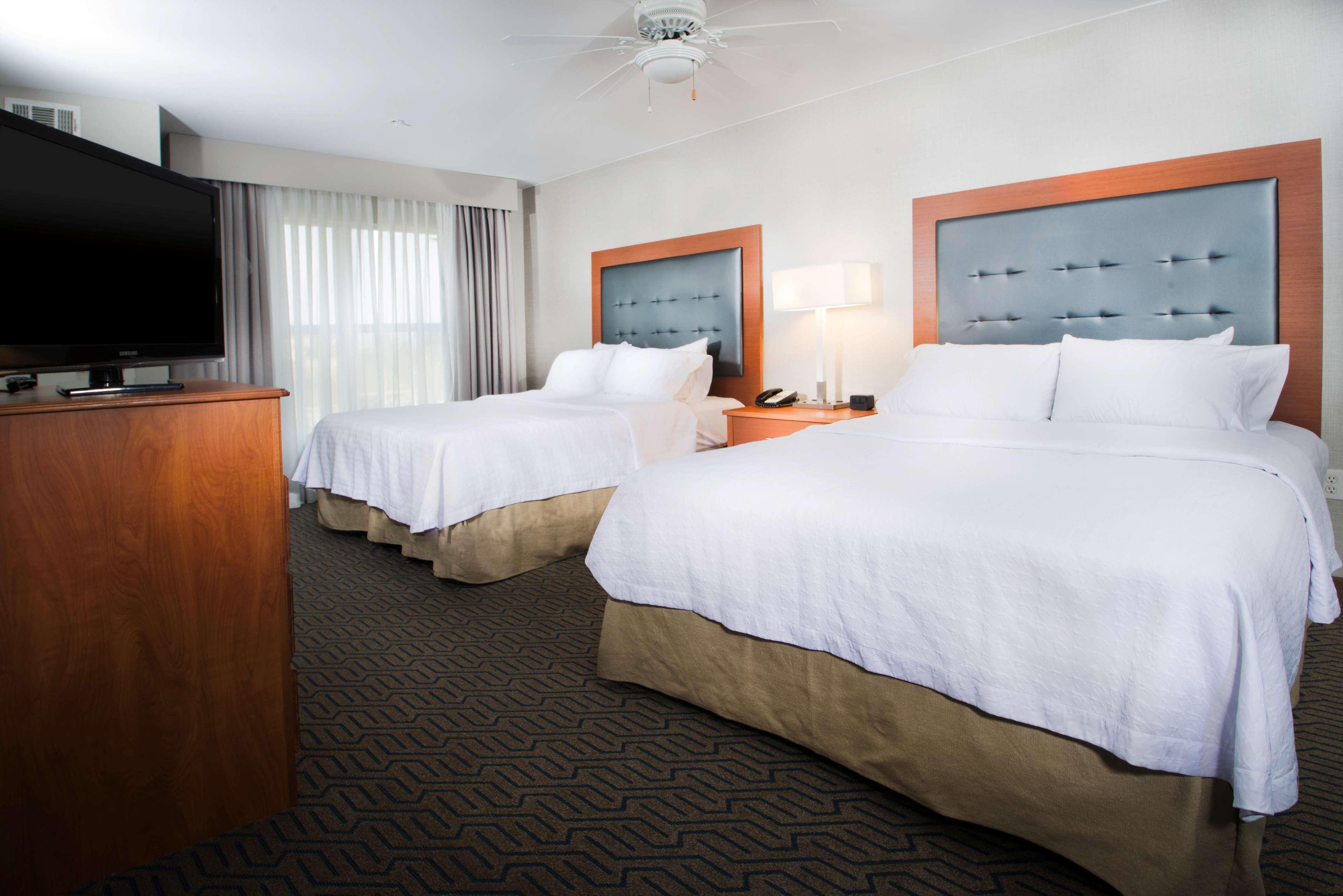 โฮมวู้ด สวีท บาย ฮิลตัน ออนแทริโอ แรนโช คูคามอนกา Hotel แรนโชคูคามอนกา ภายนอก รูปภาพ