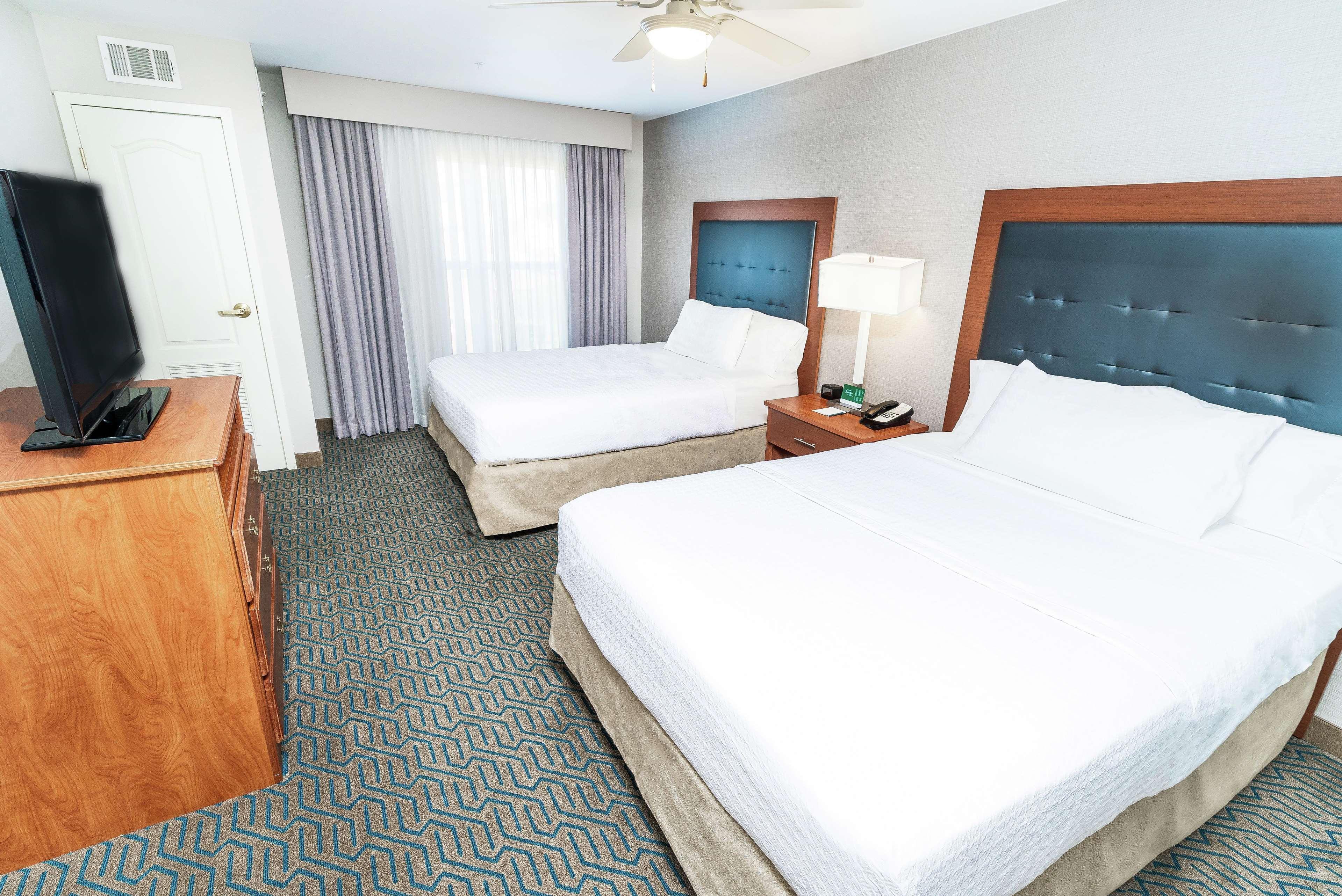 โฮมวู้ด สวีท บาย ฮิลตัน ออนแทริโอ แรนโช คูคามอนกา Hotel แรนโชคูคามอนกา ภายนอก รูปภาพ