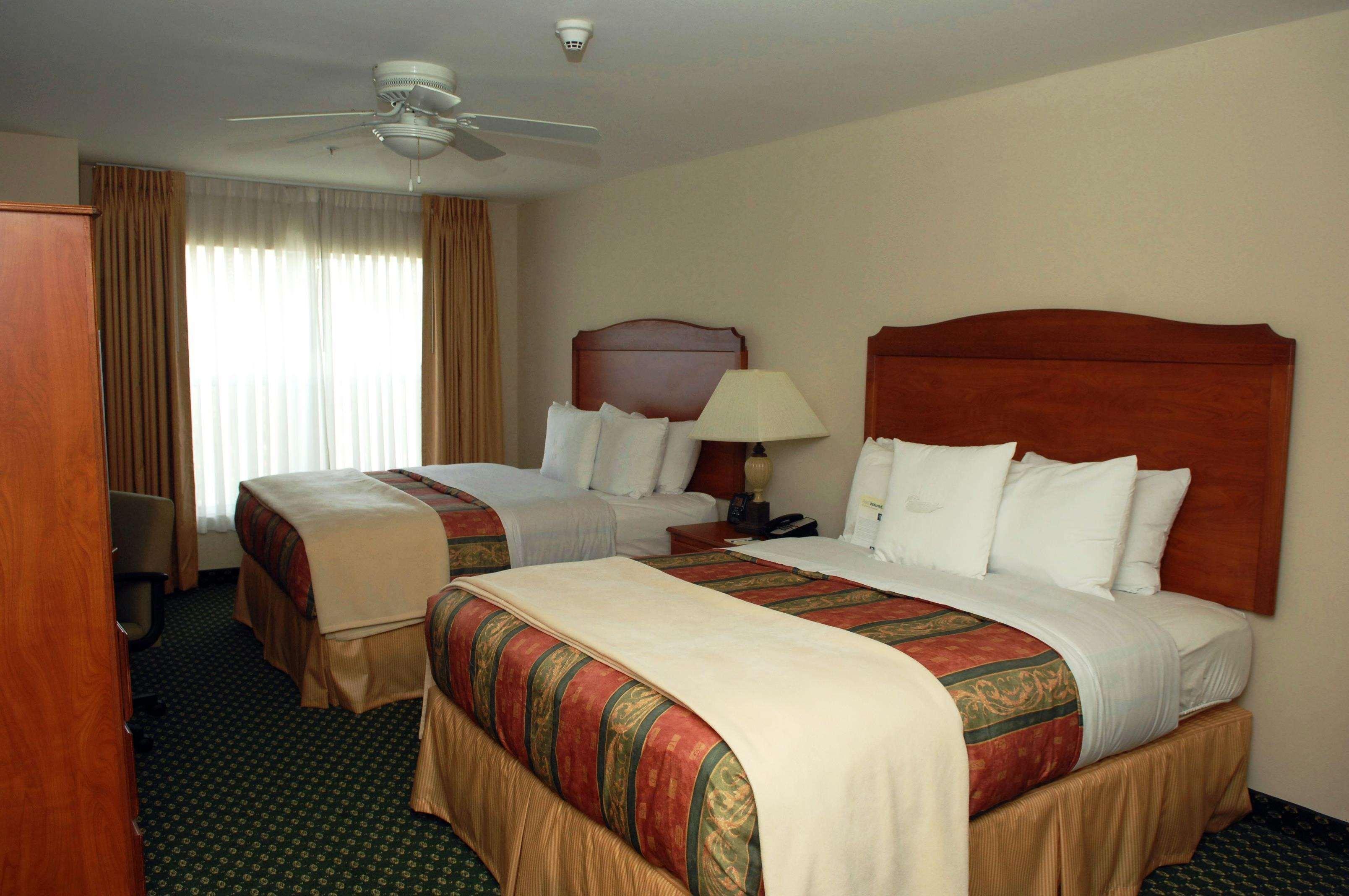โฮมวู้ด สวีท บาย ฮิลตัน ออนแทริโอ แรนโช คูคามอนกา Hotel แรนโชคูคามอนกา ภายนอก รูปภาพ