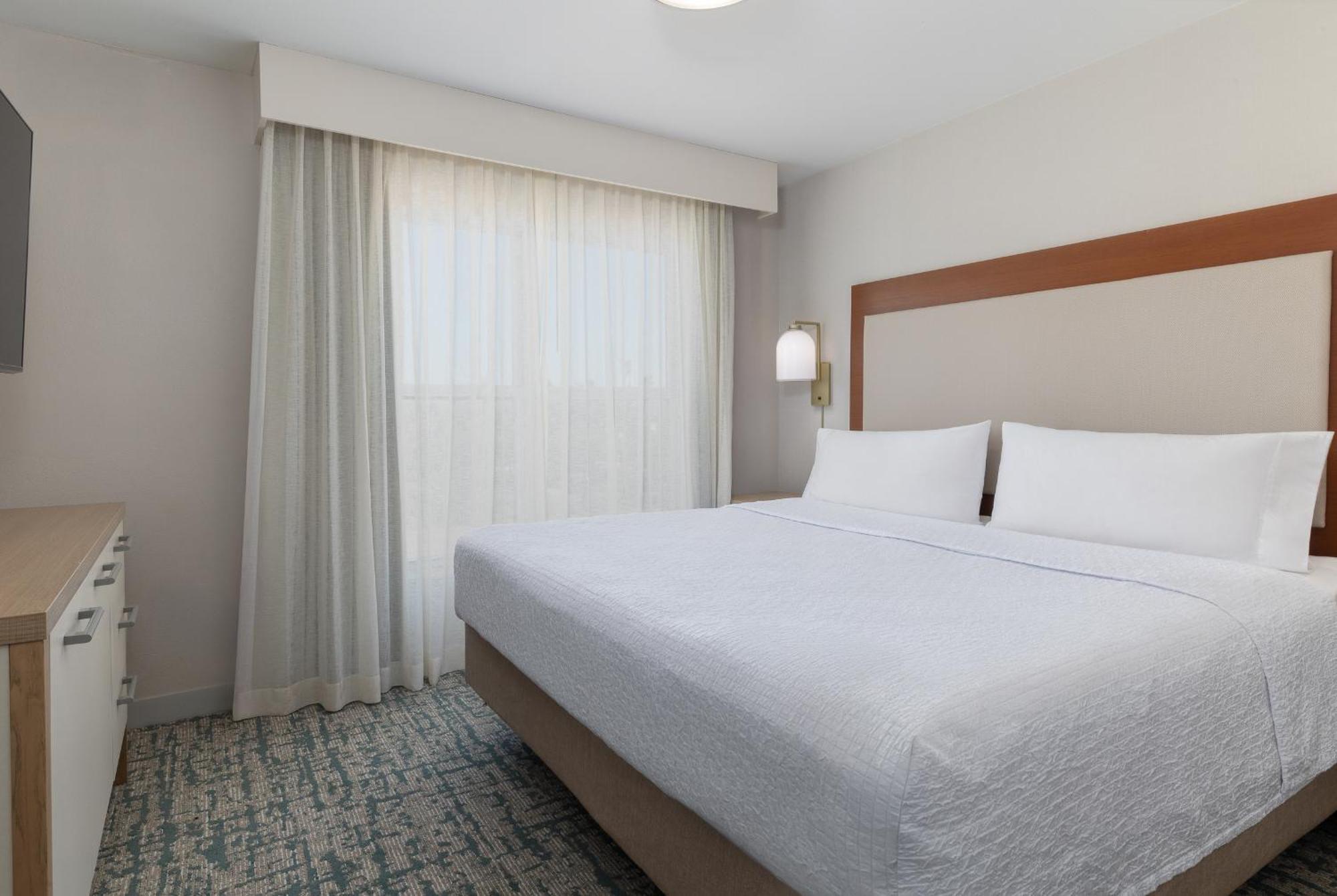 โฮมวู้ด สวีท บาย ฮิลตัน ออนแทริโอ แรนโช คูคามอนกา Hotel แรนโชคูคามอนกา ภายนอก รูปภาพ