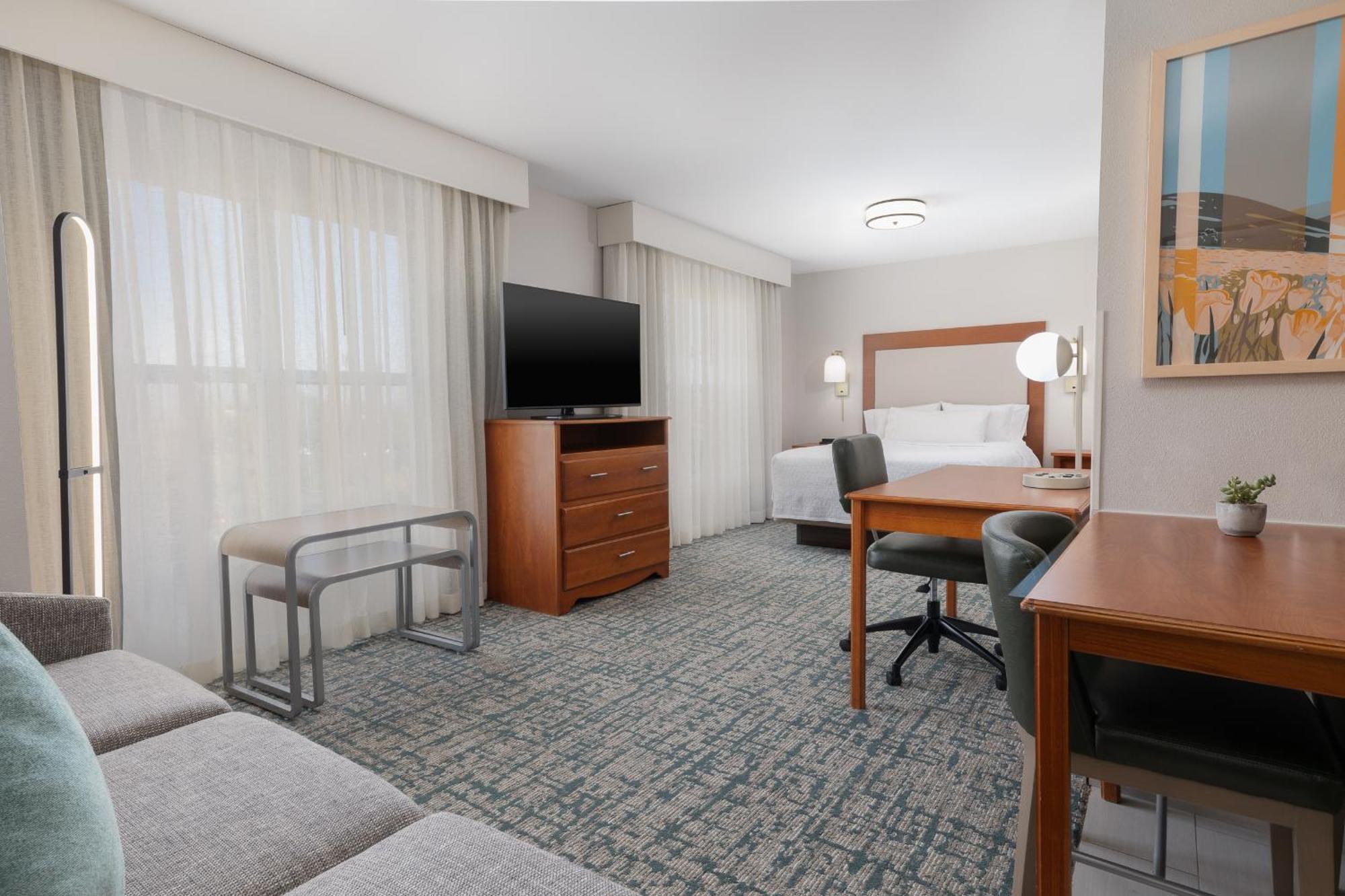 โฮมวู้ด สวีท บาย ฮิลตัน ออนแทริโอ แรนโช คูคามอนกา Hotel แรนโชคูคามอนกา ภายนอก รูปภาพ